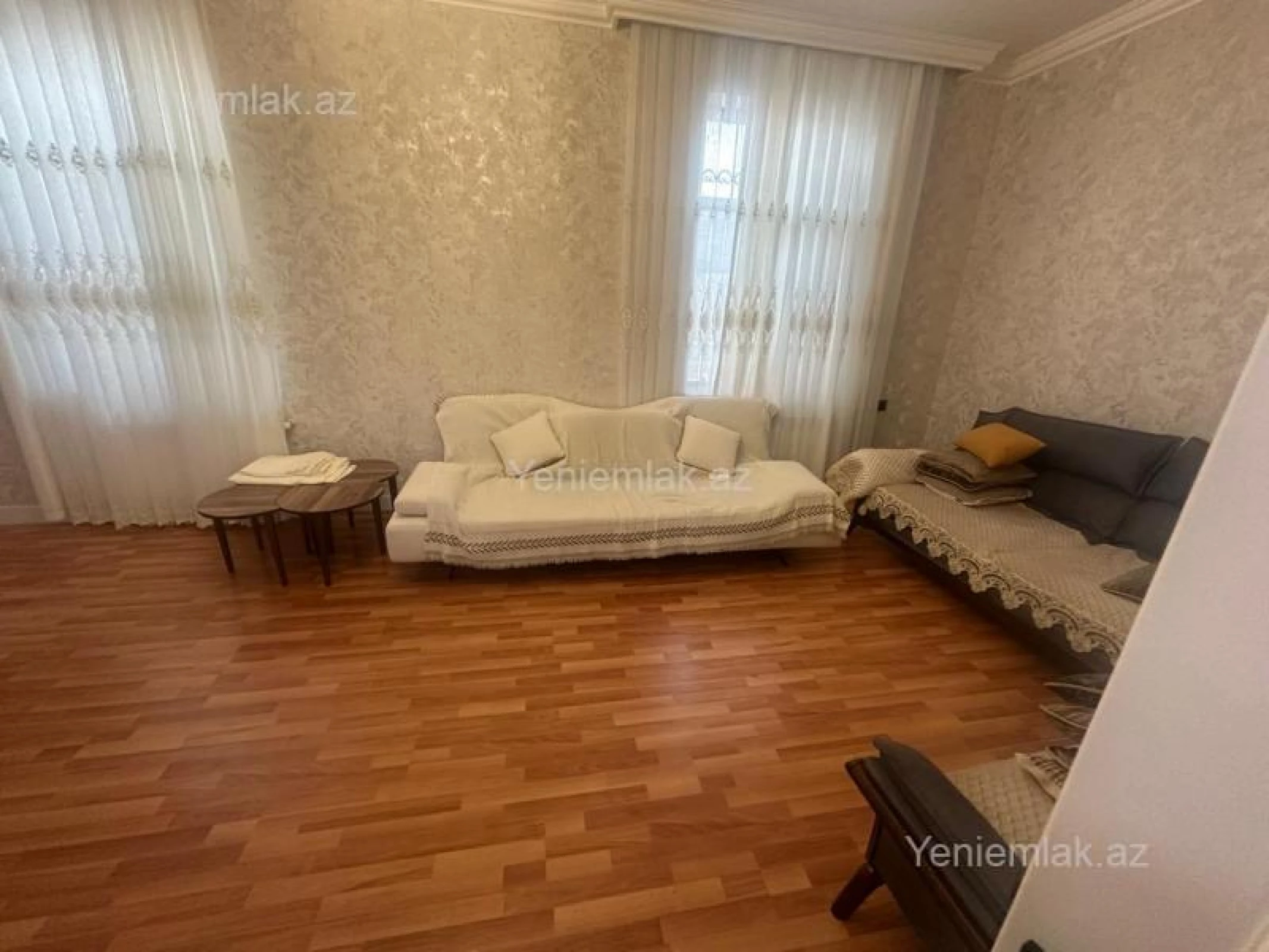 Satılır 6 otaqlı həyət evi 400 m²