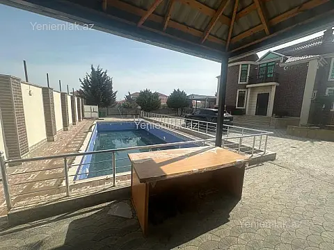 Satılır 6 otaqlı həyət evi 400 m²