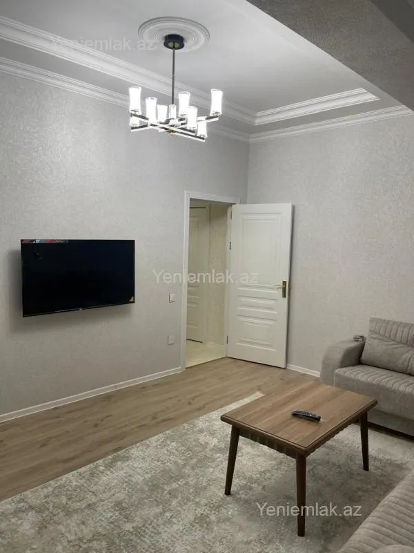 Satılır 2 otaqlı yeni tikili 76 m²