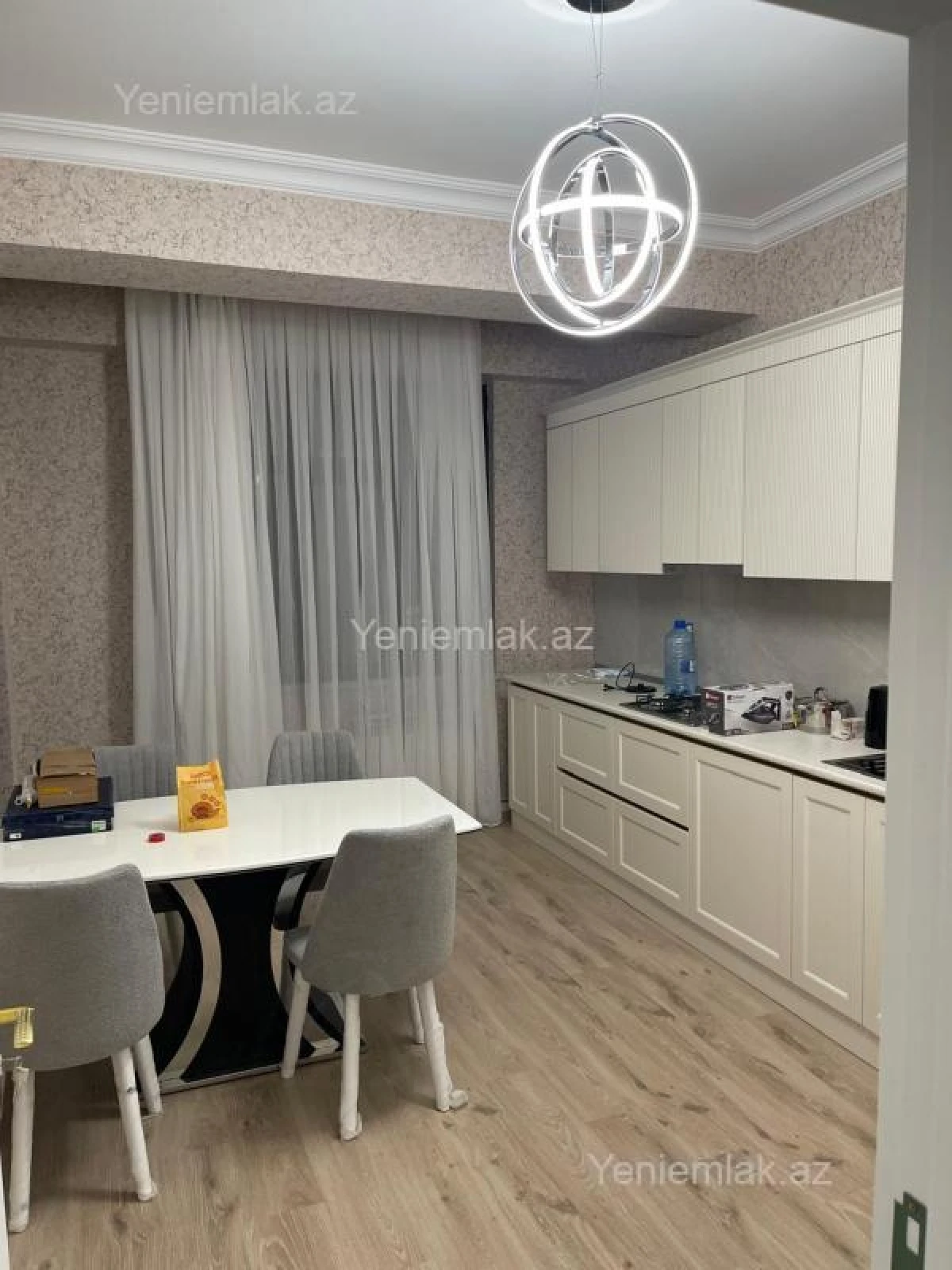 Satılır 2 otaqlı yeni tikili 76 m²