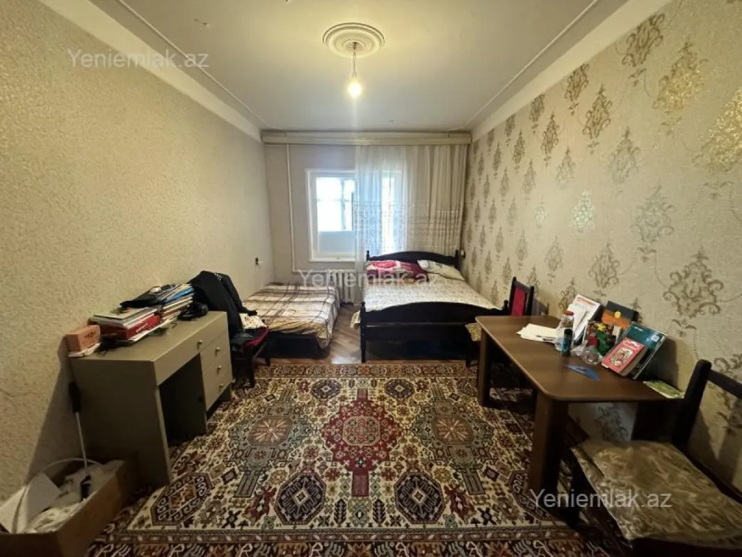 Satılır 2 otaqlı köhnə tikili 60 m²