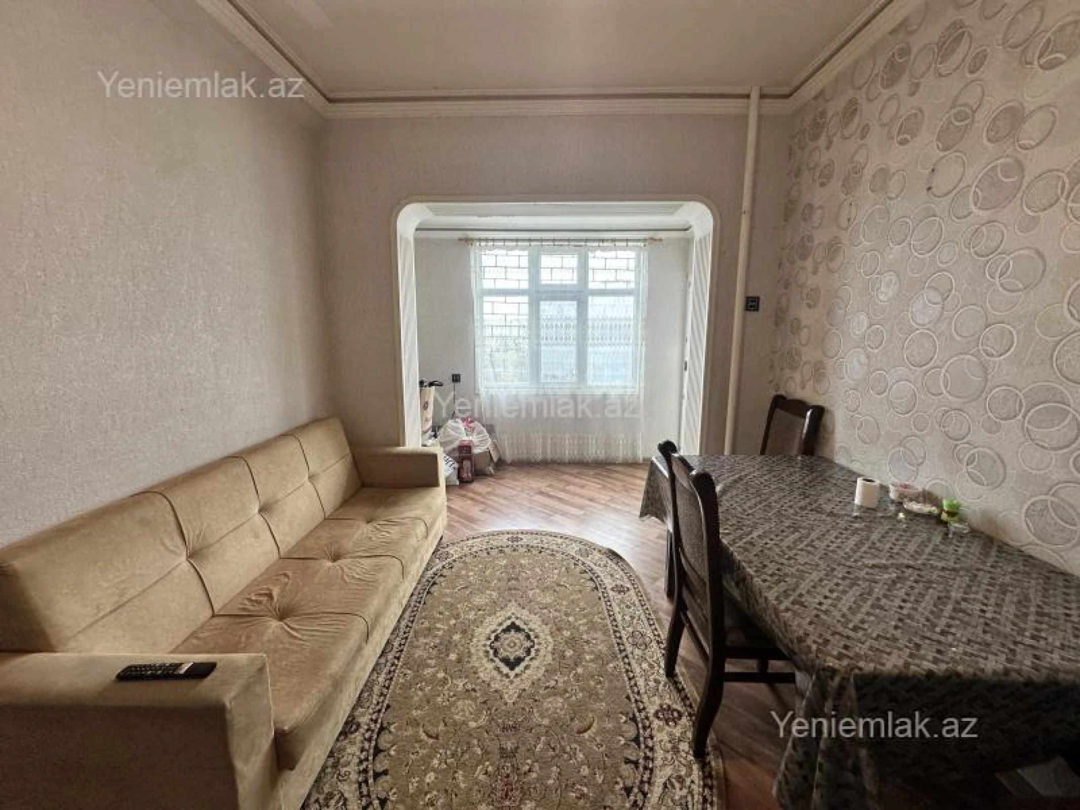Satılır 2 otaqlı köhnə tikili 60 m²