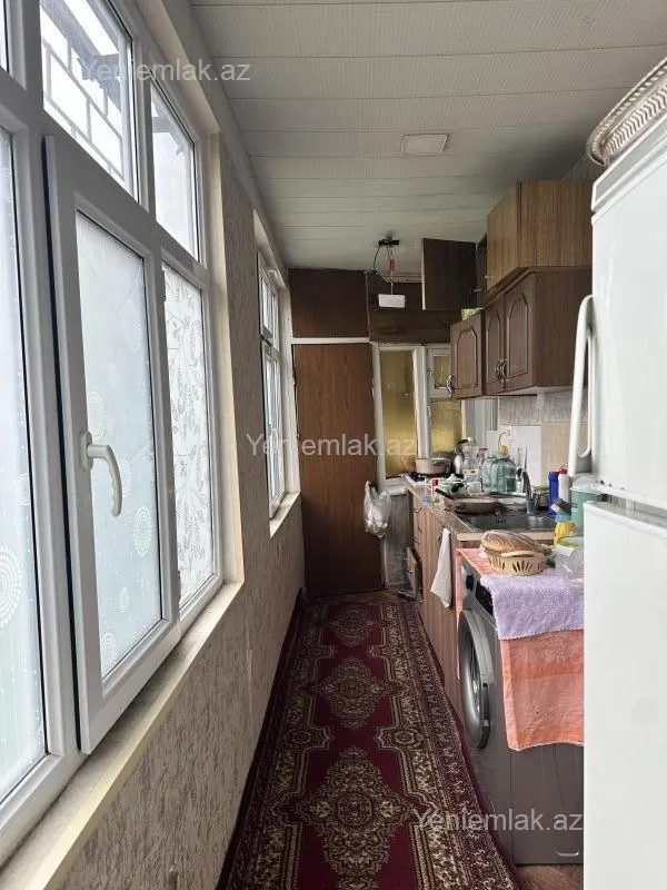 Satılır 2 otaqlı köhnə tikili 60 m²