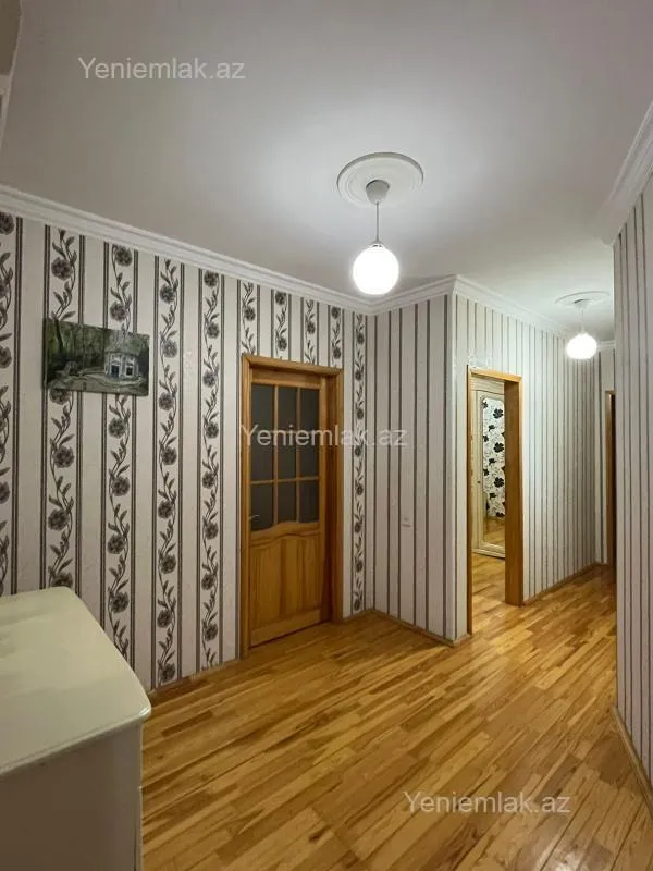 Satılır 2 otaqlı yeni tikili 82 m²