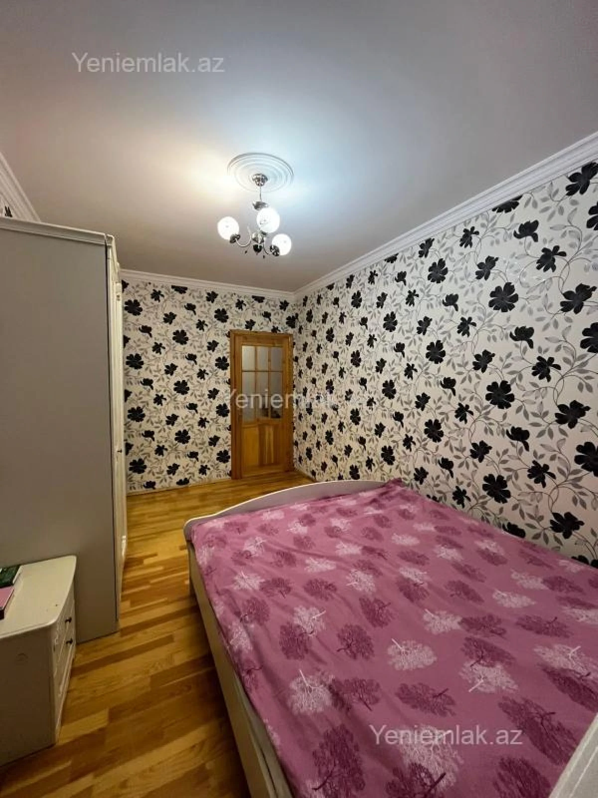 Satılır 2 otaqlı yeni tikili 82 m²