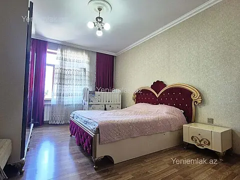 Satılır 4 otaqlı yeni tikili 200 m²