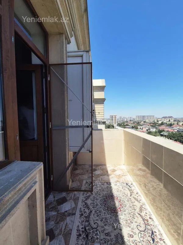 Satılır 4 otaqlı yeni tikili 200 m²