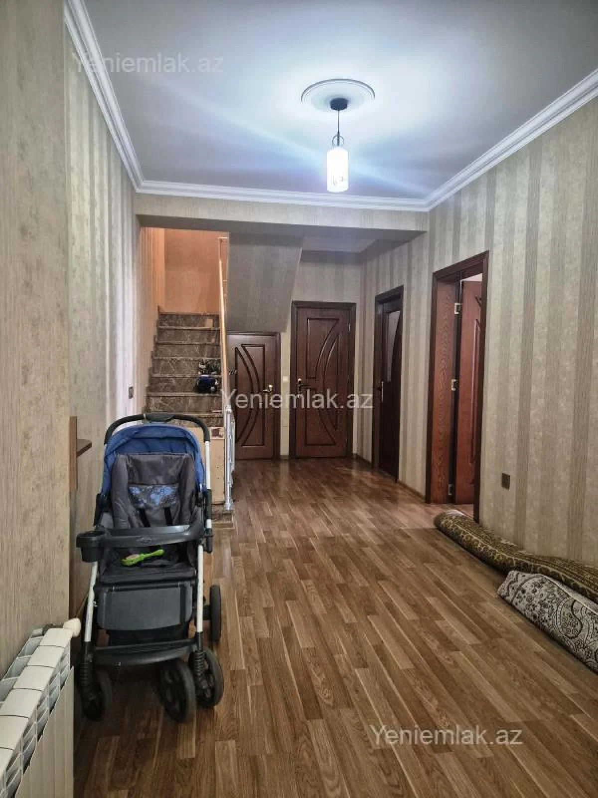 Satılır 4 otaqlı yeni tikili 200 m²