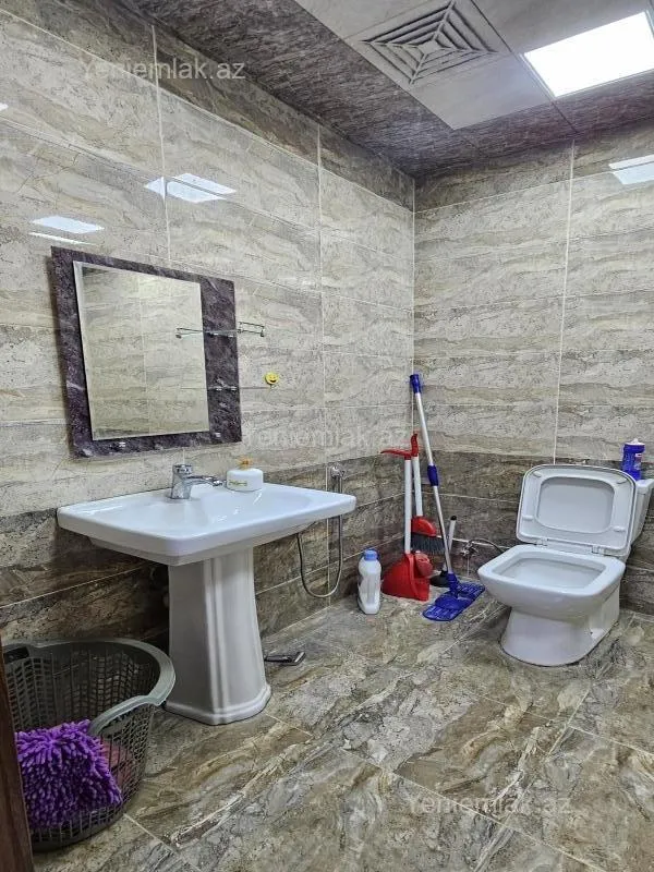 Satılır 2 otaqlı yeni tikili 65 m²