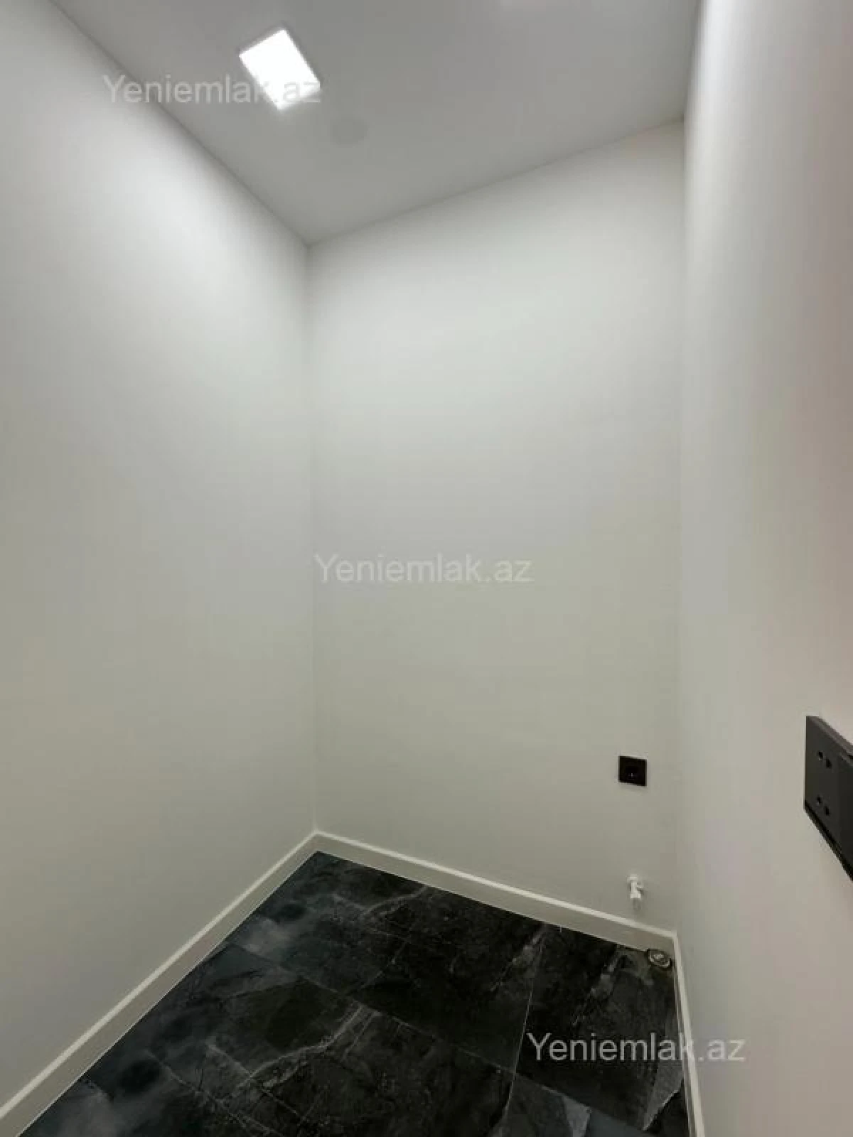 Satılır 3 otaqlı yeni tikili 99 m²