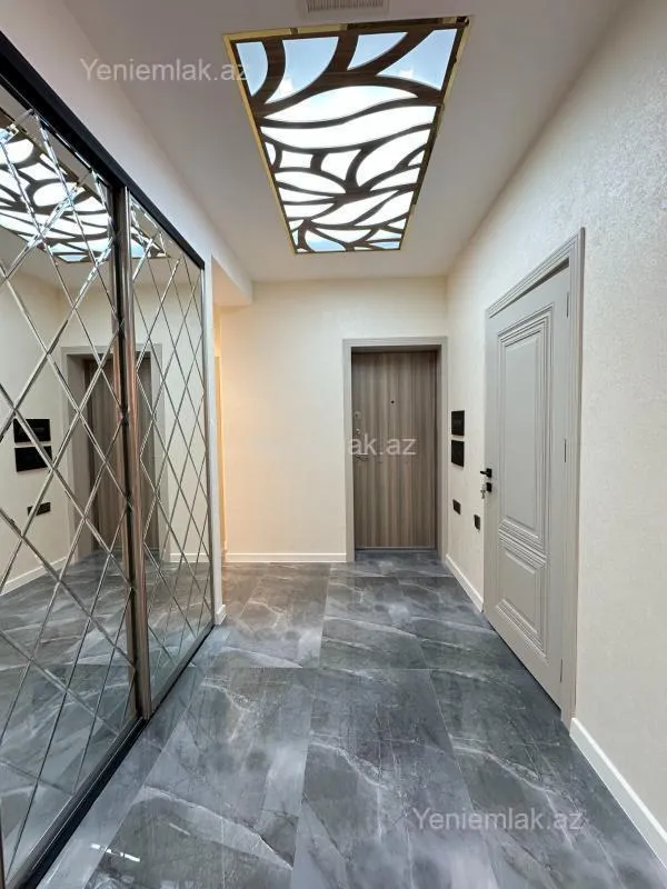 Satılır 3 otaqlı yeni tikili 99 m²