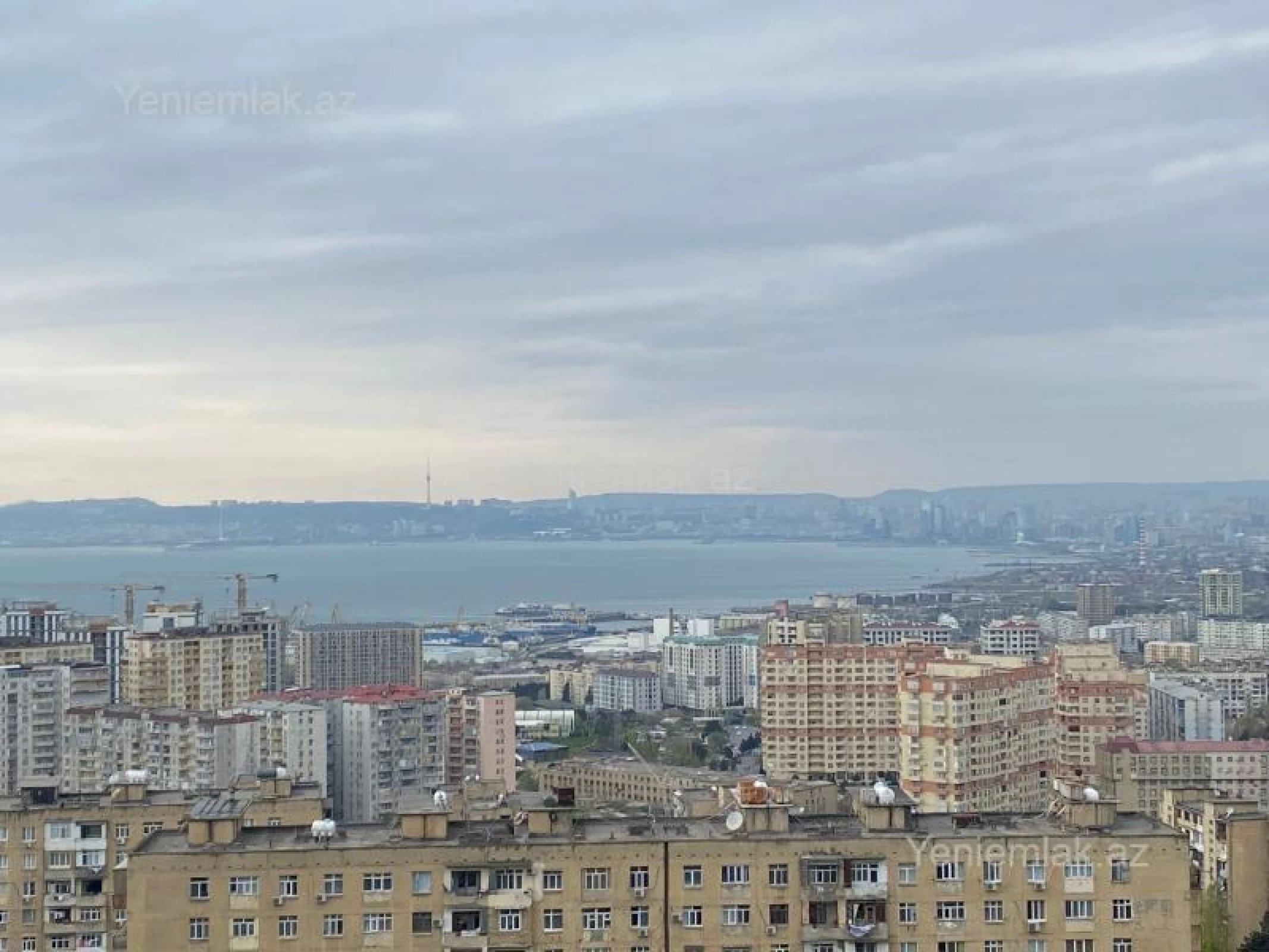 Satılır 2 otaqlı köhnə tikili 60 m²