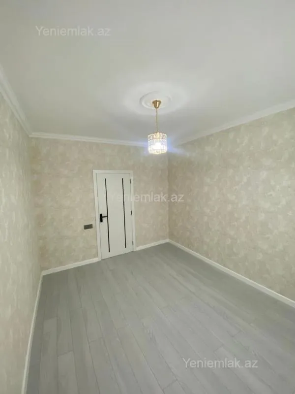 Satılır 2 otaqlı köhnə tikili 60 m²