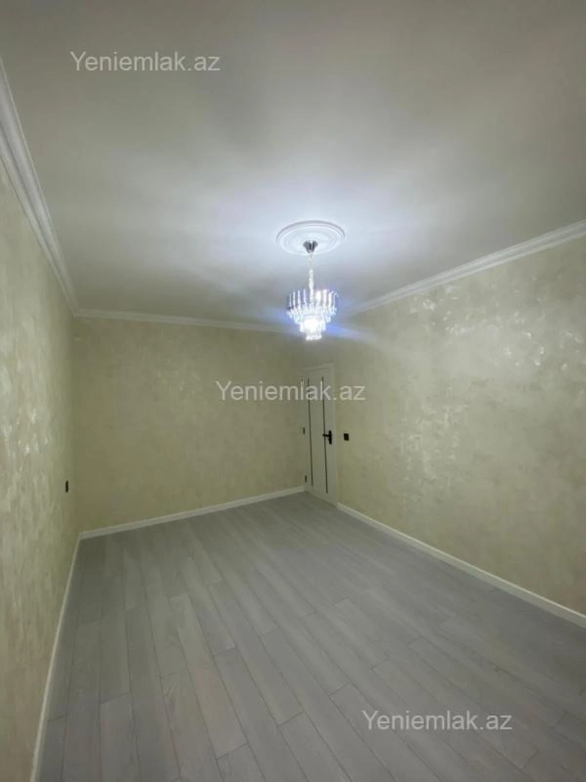 Satılır 2 otaqlı köhnə tikili 60 m²