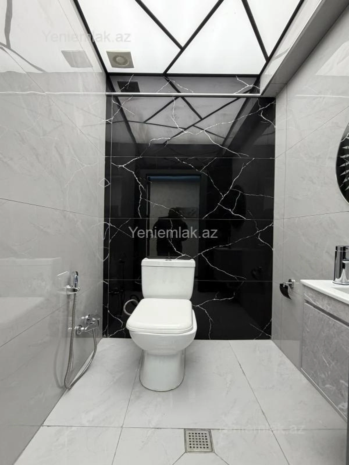 Satılır 3 otaqlı yeni tikili 93 m²