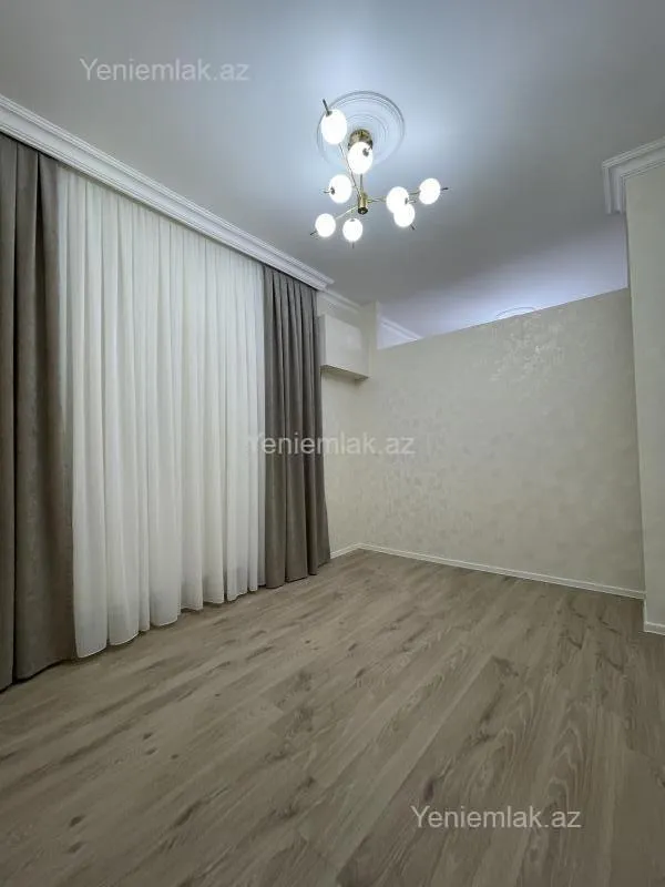 Satılır 3 otaqlı yeni tikili 73 m²