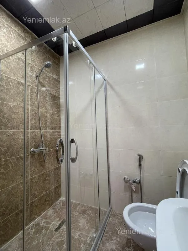 Satılır 3 otaqlı yeni tikili 73 m²