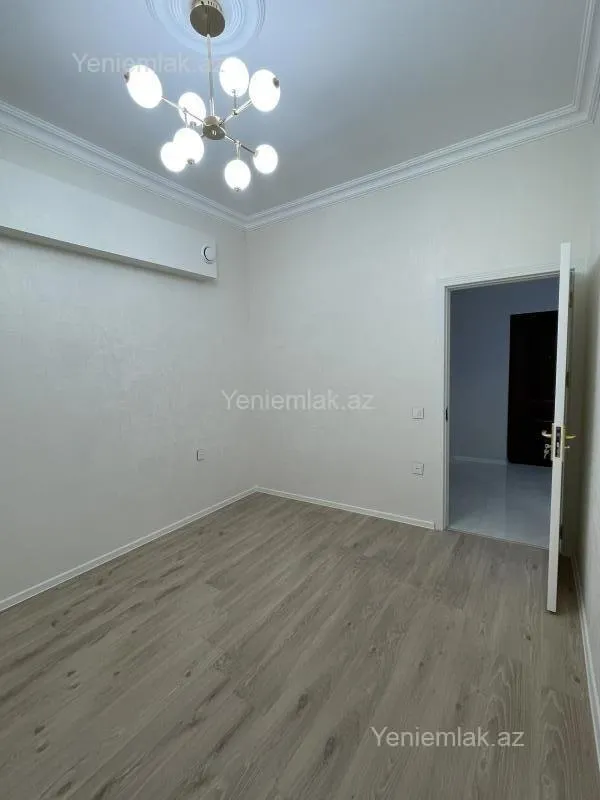 Satılır 3 otaqlı yeni tikili 73 m²