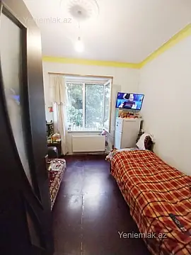Satılır 4 otaqlı köhnə tikili 84 m²