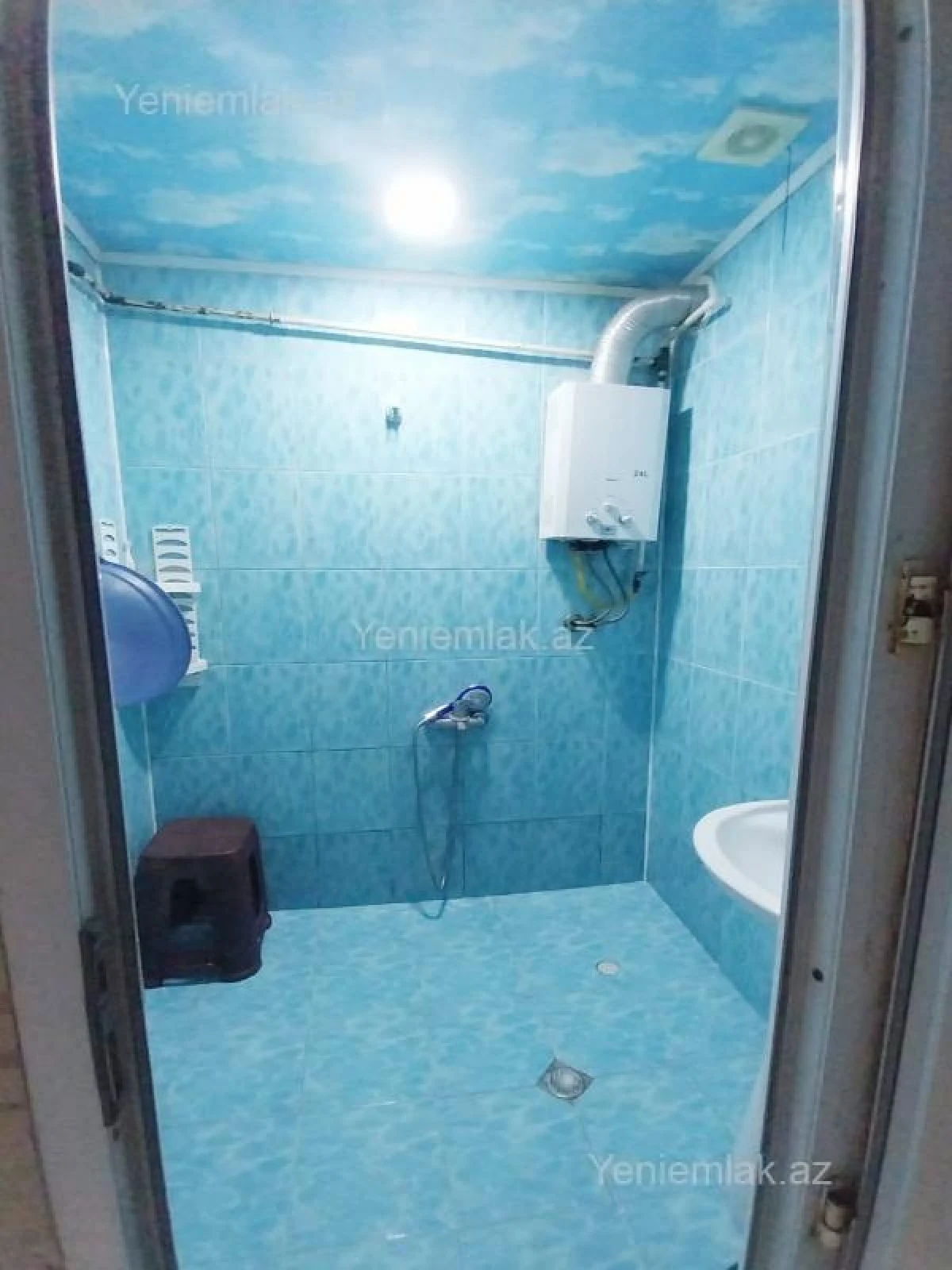 Satılır 4 otaqlı köhnə tikili 84 m²