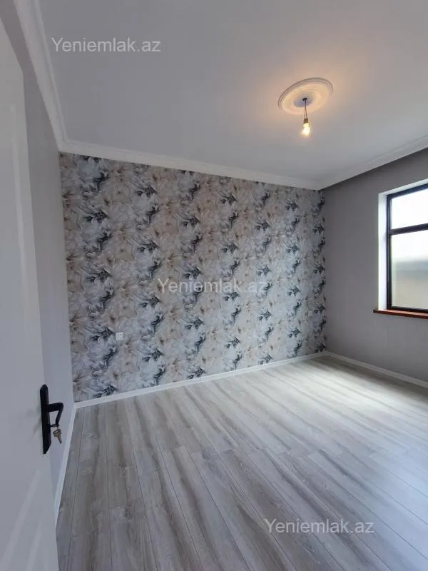 Satılır 4 otaqlı həyət evi 100 m²