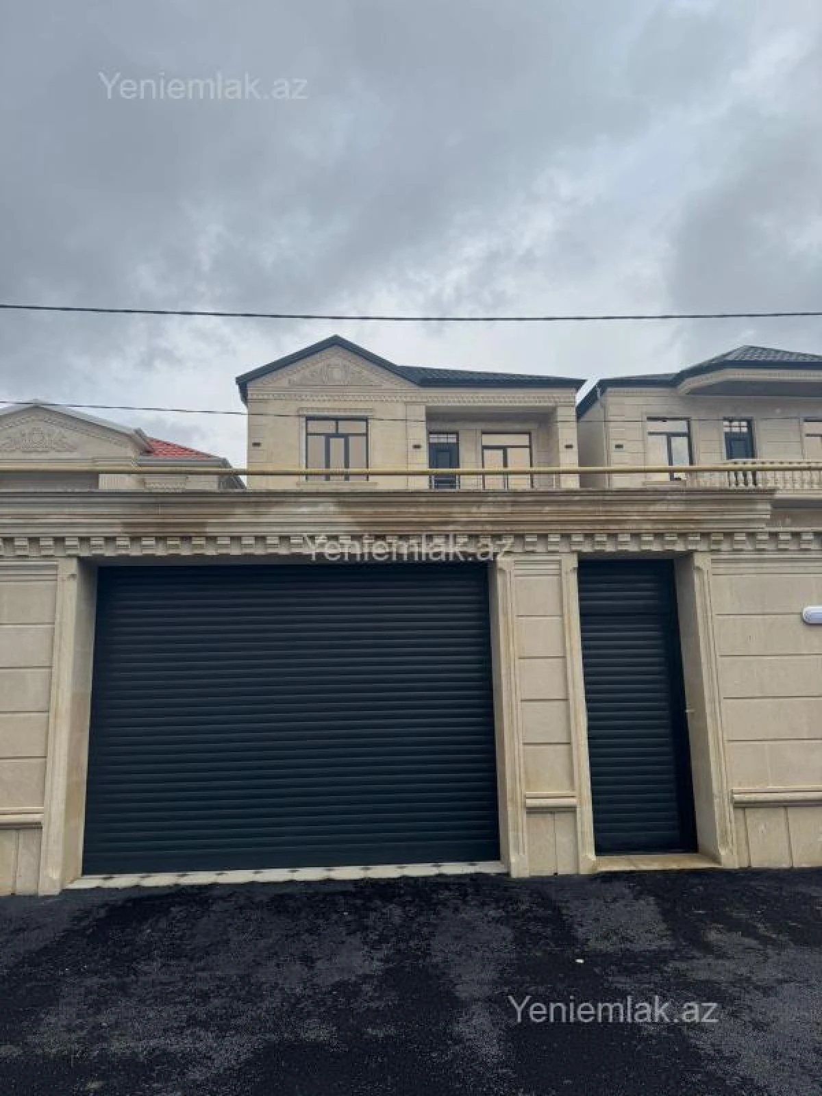 Satılır 6 otaqlı həyət evi 336 m²