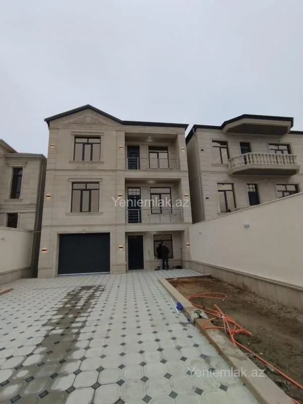 Satılır 6 otaqlı həyət evi 336 m²