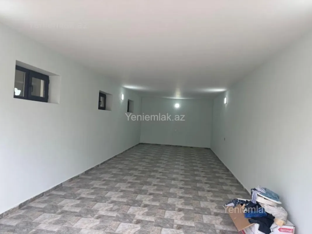 Satılır 6 otaqlı həyət evi 336 m²