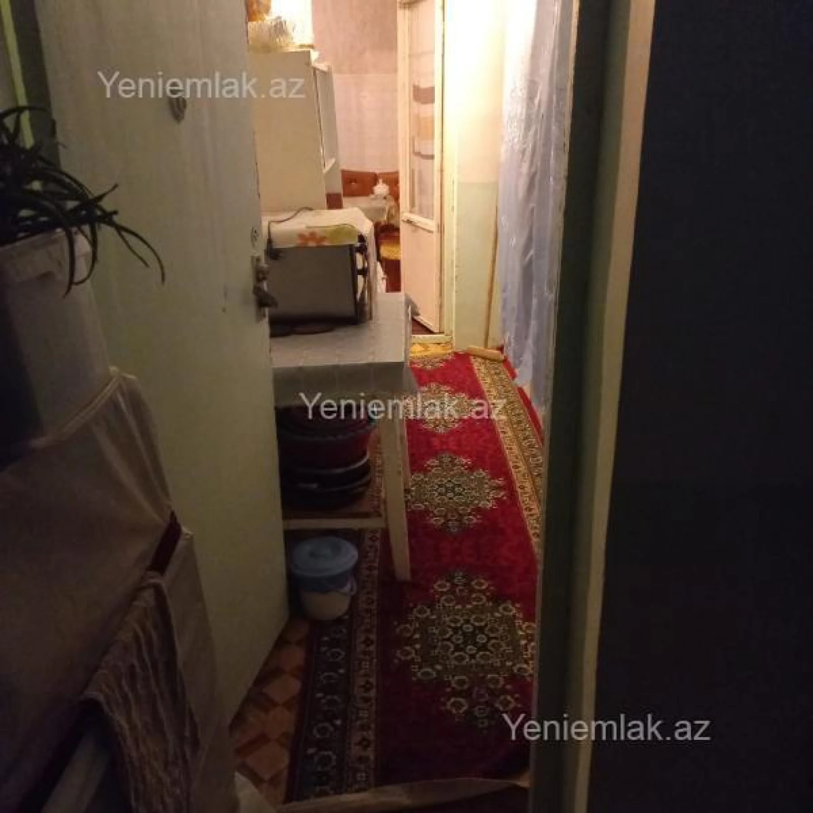 Satılır 4 otaqlı köhnə tikili 95 m²