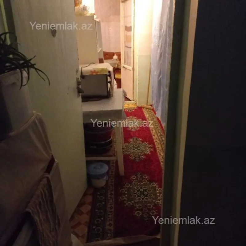 Satılır 4 otaqlı köhnə tikili 95 m²