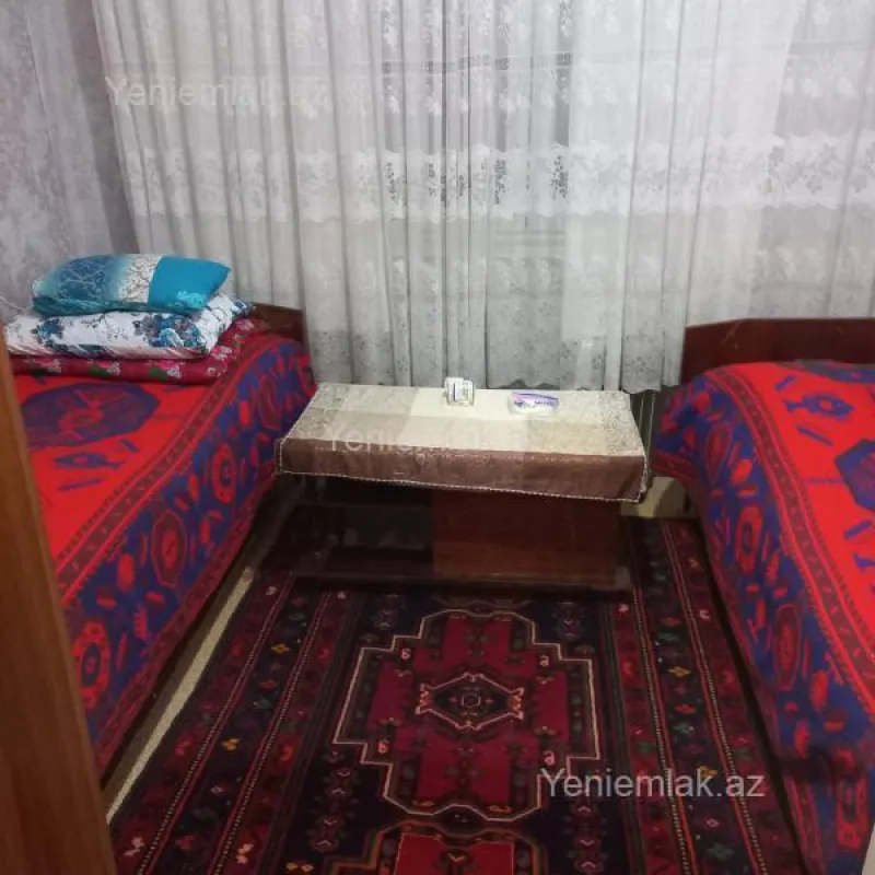 Satılır 4 otaqlı köhnə tikili 95 m²