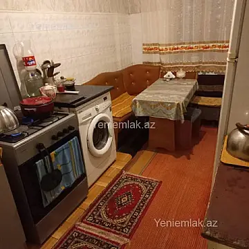 Satılır 4 otaqlı köhnə tikili 95 m²