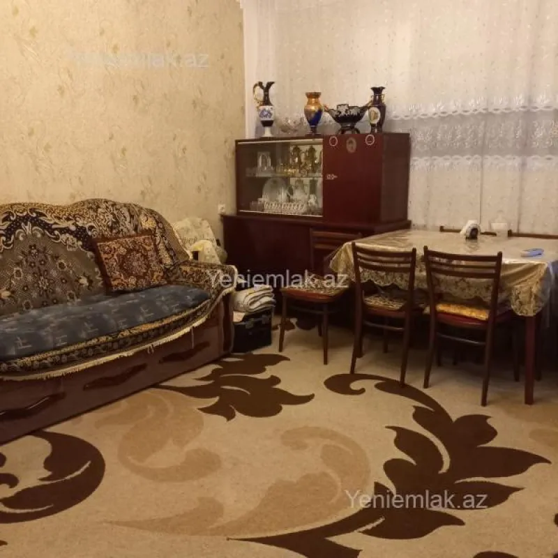Satılır 4 otaqlı köhnə tikili 95 m²