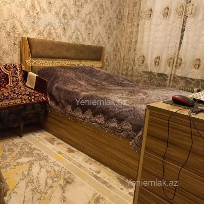 Satılır 4 otaqlı köhnə tikili 95 m²