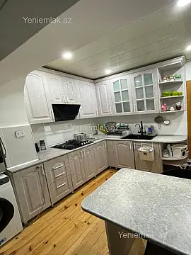 Satılır 3 otaqlı köhnə tikili 75 m²