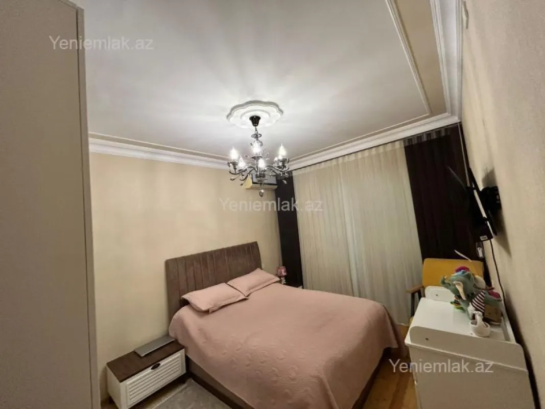 Satılır 3 otaqlı köhnə tikili 75 m²