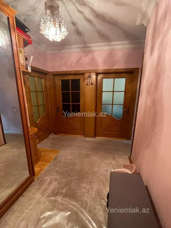 Satılır 3 otaqlı köhnə tikili 75 m²