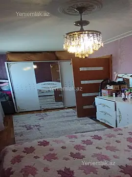 Satılır 2 otaqlı köhnə tikili 52 m²