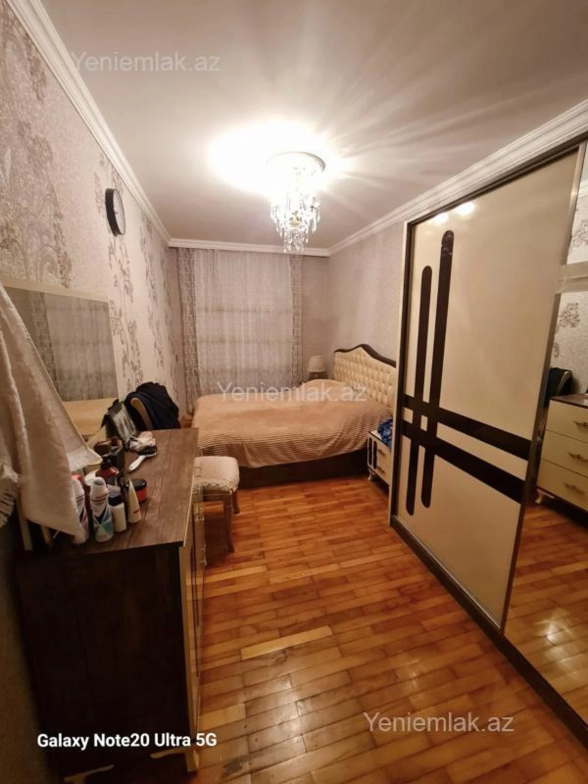 Satılır 3 otaqlı köhnə tikili 90 m²
