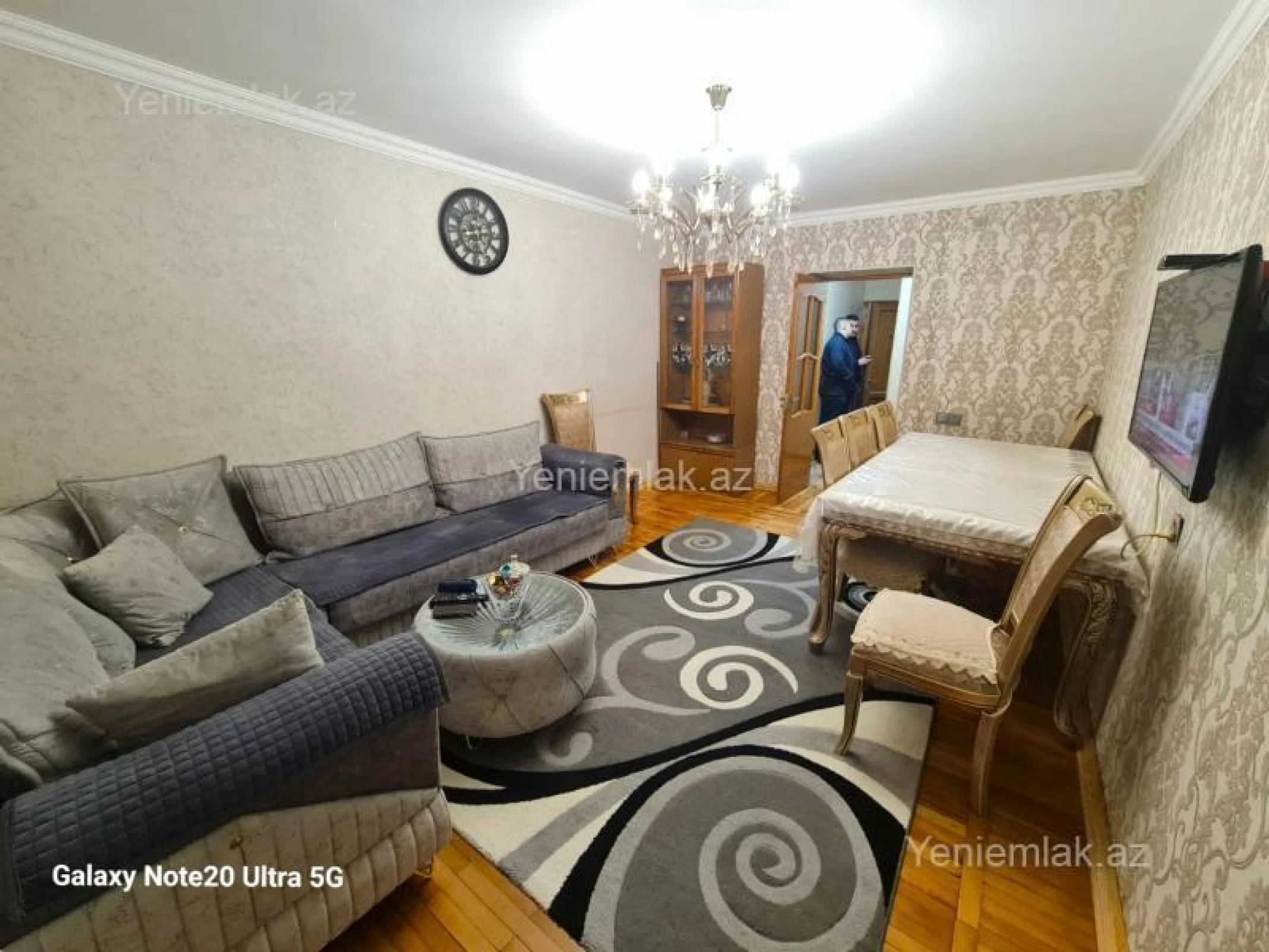 Satılır 3 otaqlı köhnə tikili 90 m²