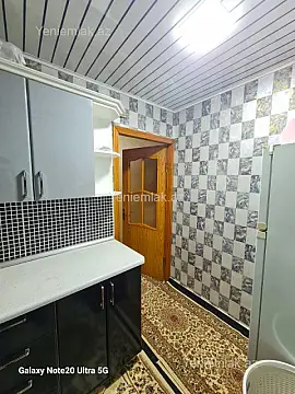 Satılır 3 otaqlı köhnə tikili 90 m²