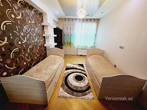 Satılır 3 otaqlı yeni tikili 130 m²