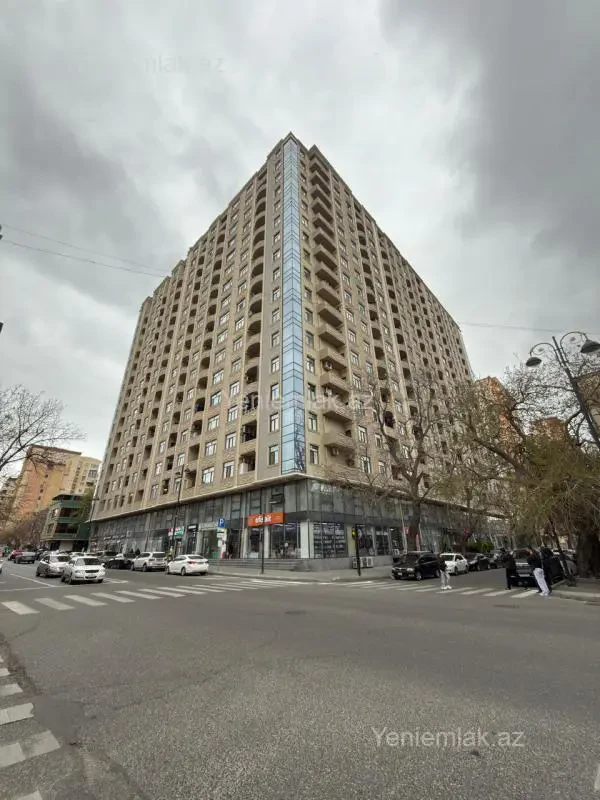 Satılır 3 otaqlı yeni tikili 141 m²