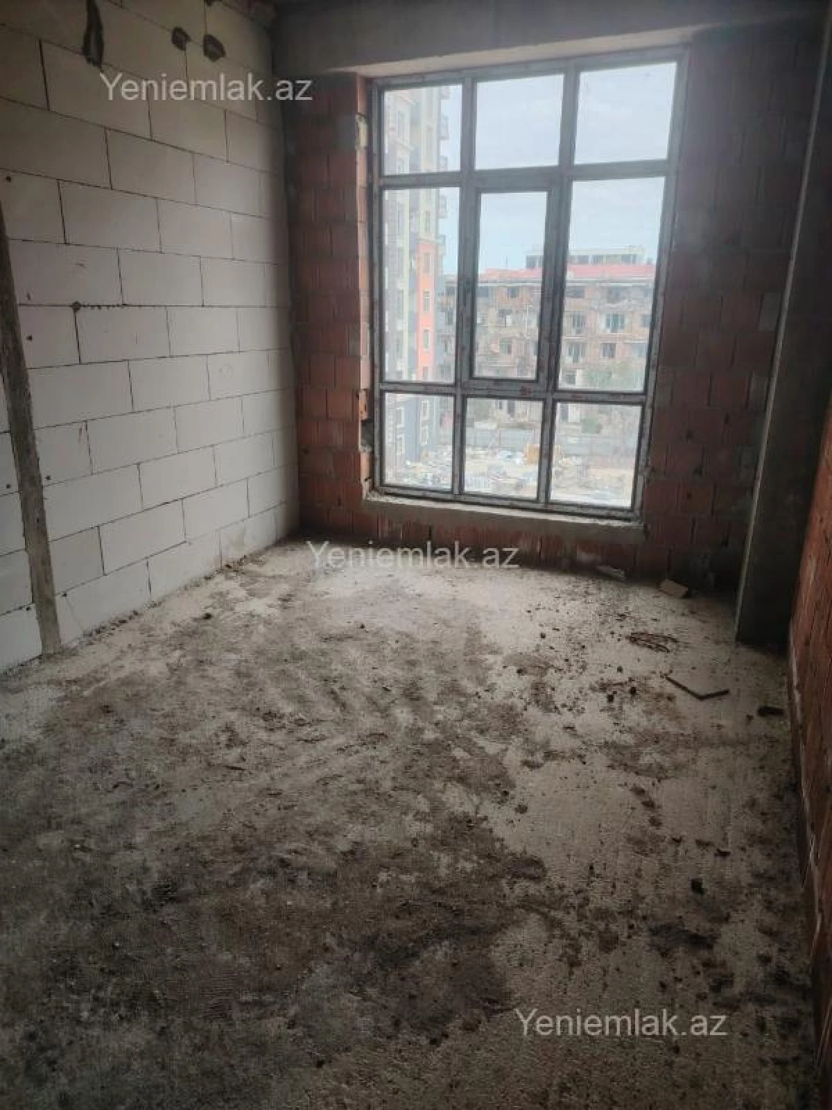 Satılır 3 otaqlı yeni tikili 86 m²
