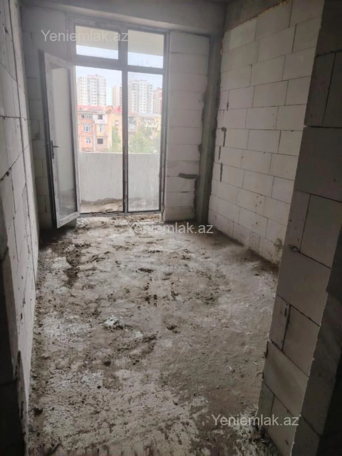 Satılır 3 otaqlı yeni tikili 86 m²