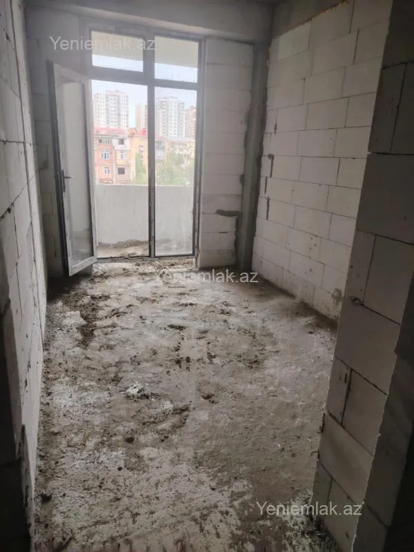 Satılır 3 otaqlı yeni tikili 86 m²