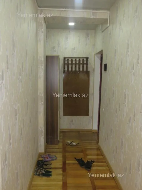 Satılır 1 otaqlı köhnə tikili 35 m²