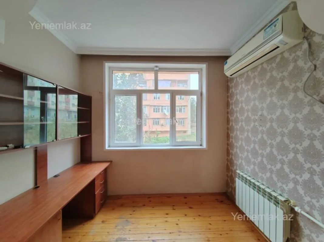 Satılır 2 otaqlı köhnə tikili 50 m²