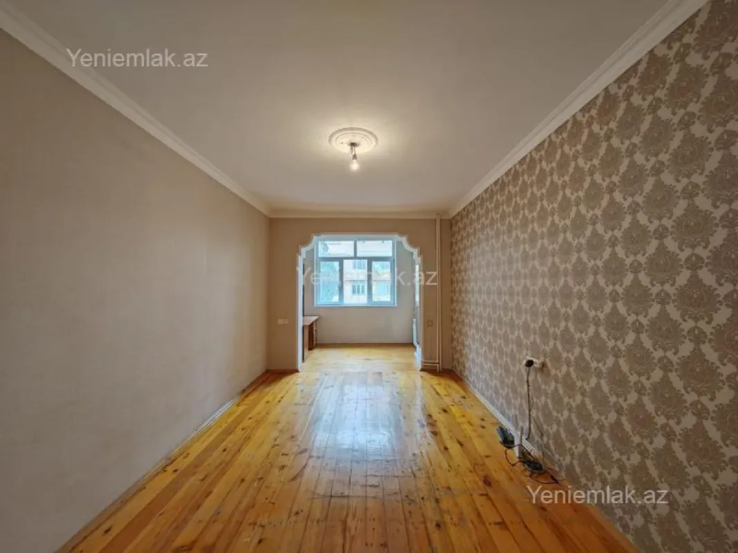 Satılır 2 otaqlı köhnə tikili 50 m²