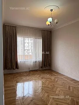 Satılır 4 otaqlı köhnə tikili 100 m²